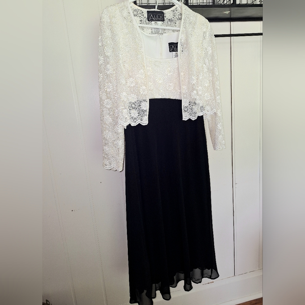 Alex Evenings Vintage Elegant Black and White Ensemble